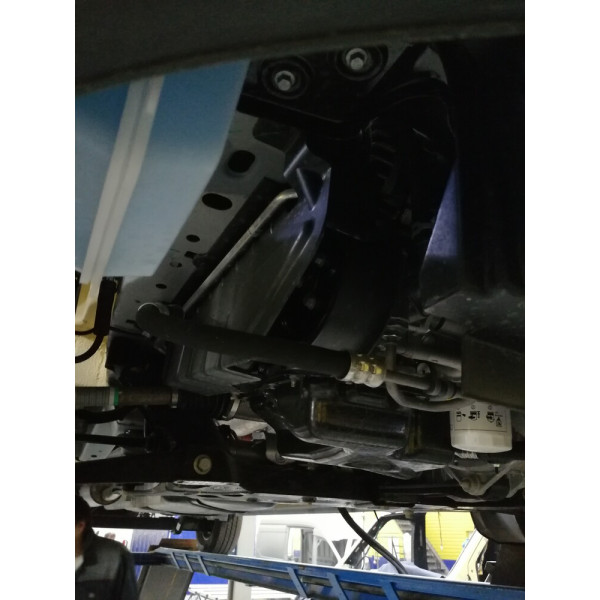 Кронштейн компрессора для Ford Transit V348 2.2л FWD (передний привод) с кондиционером с 2012 г.в, под компрессор SD5H14/7H15