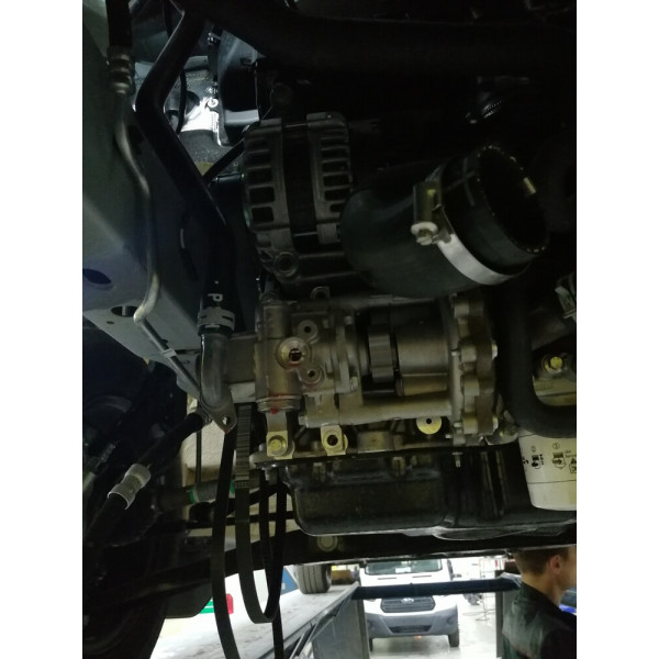 Кронштейн компрессора для Ford Transit V348 2.2л FWD (передний привод) с кондиционером с 2012 г.в, под компрессор SD5H14/7H15