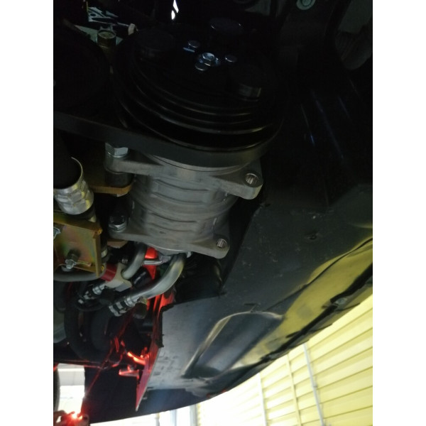 Кронштейн компрессора для Ford Transit V348 2.2л FWD (передний привод) с кондиционером с 2012 г.в, под компрессор SD5H14/7H15