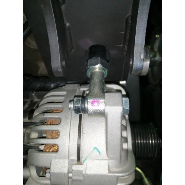 Кронштейн компрессора для Hyundai HD 78 с двигателем YC4DN c CNG (метан), под компрессор SD 5H14/7H15