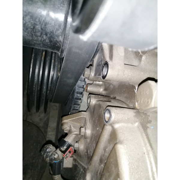Кронштейн компрессора для Hyundai HD 78 с двигателем YC4DN c CNG (метан), под компрессор SD 5H14/7H15