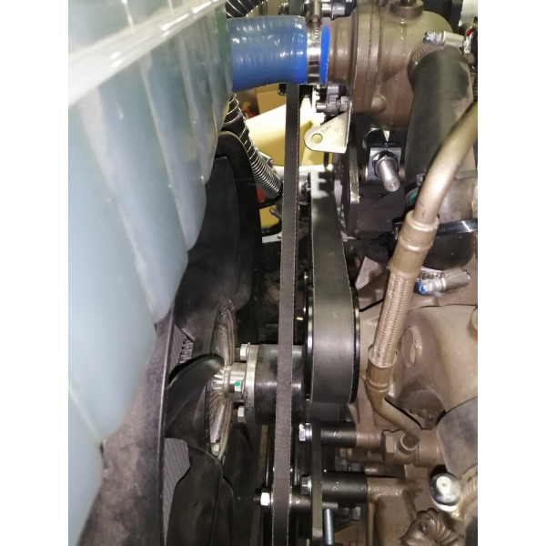 Кронштейн компрессора для Hyundai HD 78 с двигателем YC4DN c CNG (метан), под компрессор SD 5H14/7H15